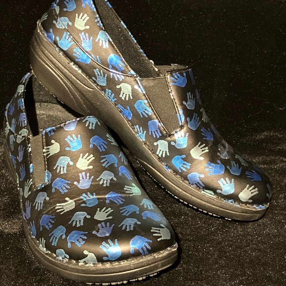 Spring Step Professional Clogs Handprints Nurse C… - image 2